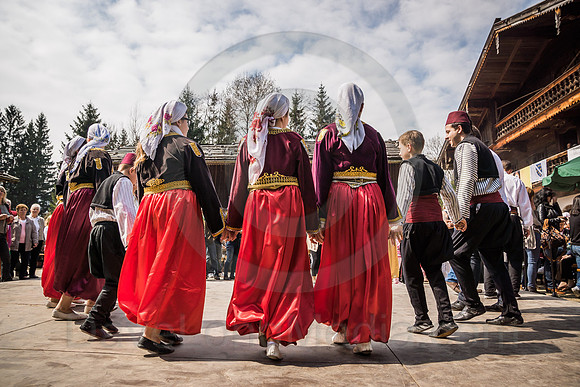 Bosnian Dancers